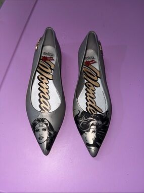 Melissa Wonder Woman Metallic Gray Pointed Flats with Graphic Art